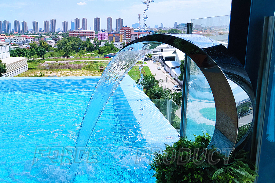 ม่านน้ำตกสปา Water Curtain Spa